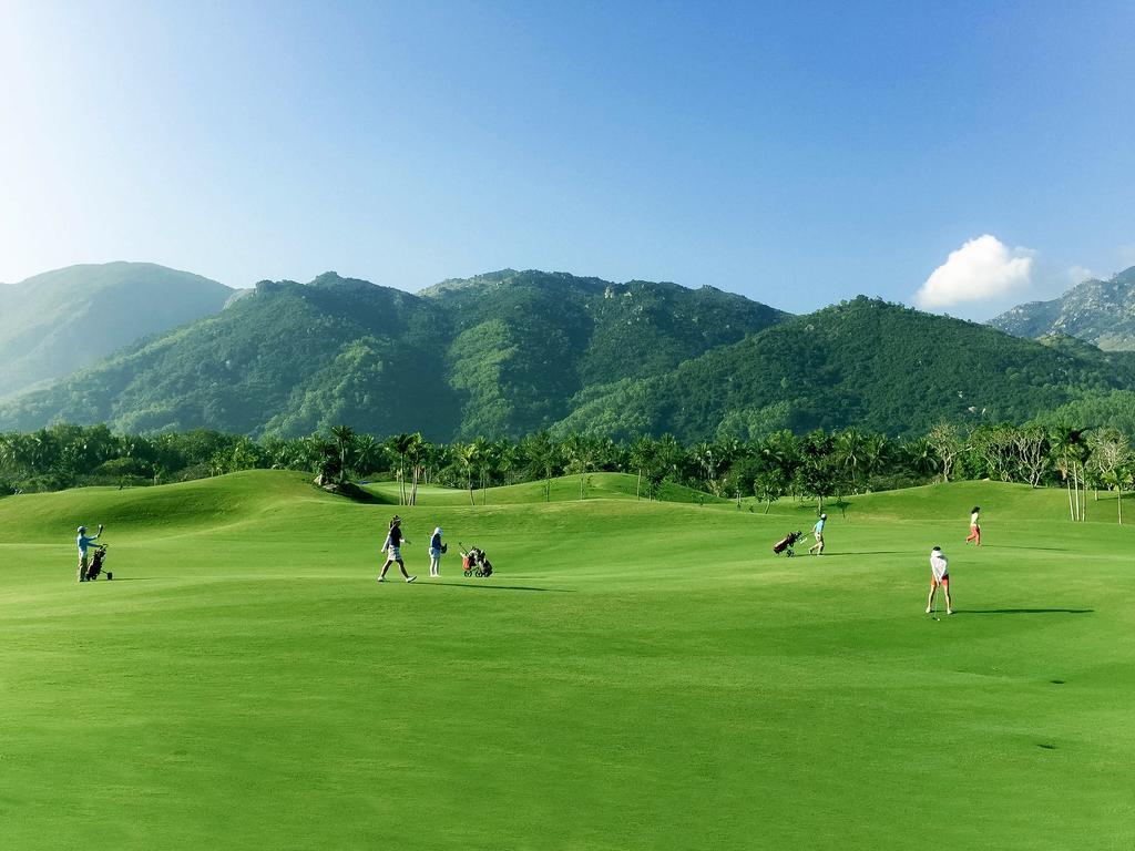 Diamond Bay Golf And Villas Нячанг Экстерьер фото